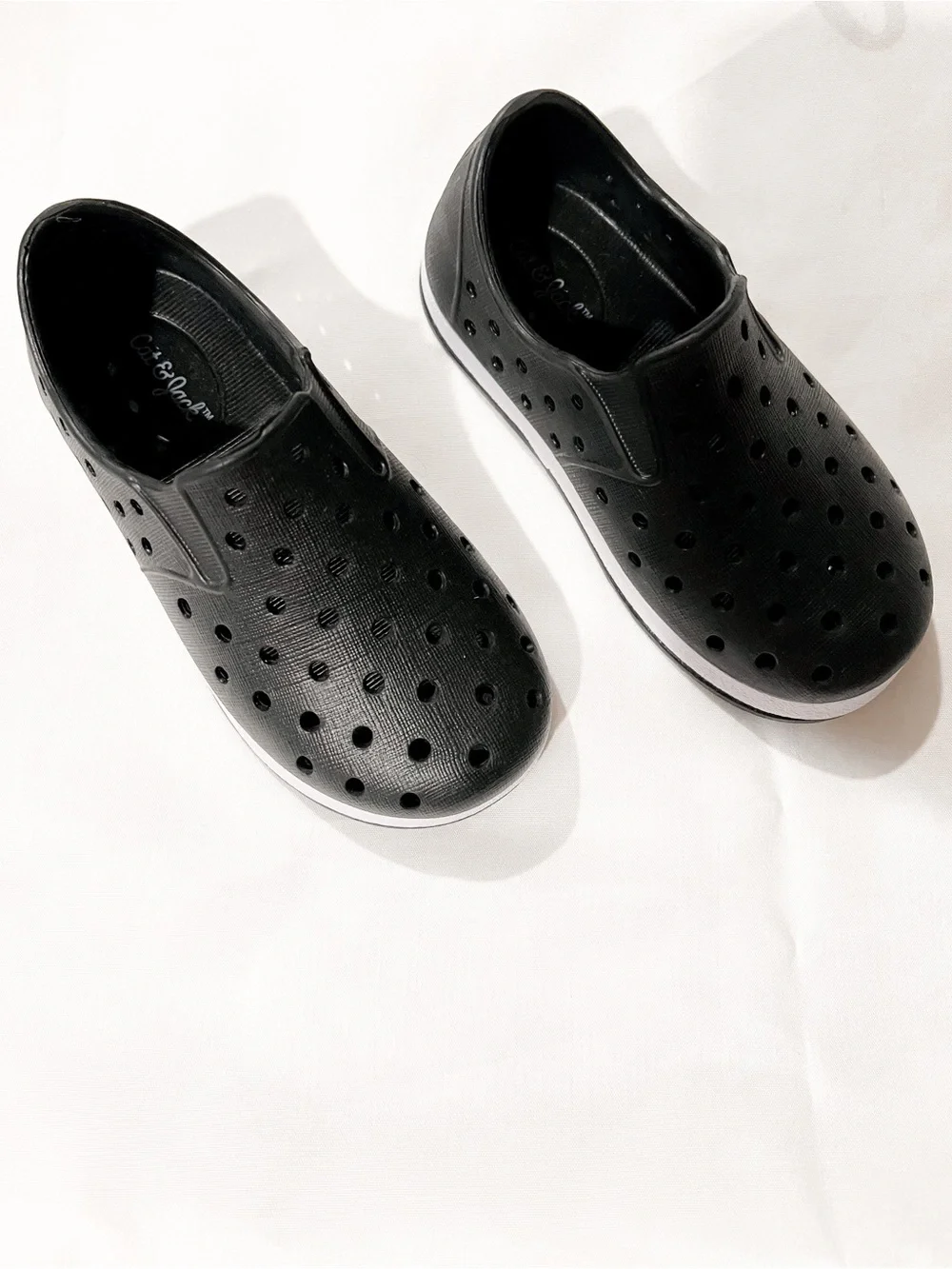 Cat & Jack Toddler Boys' Jese Water Shoes Black Size 7
